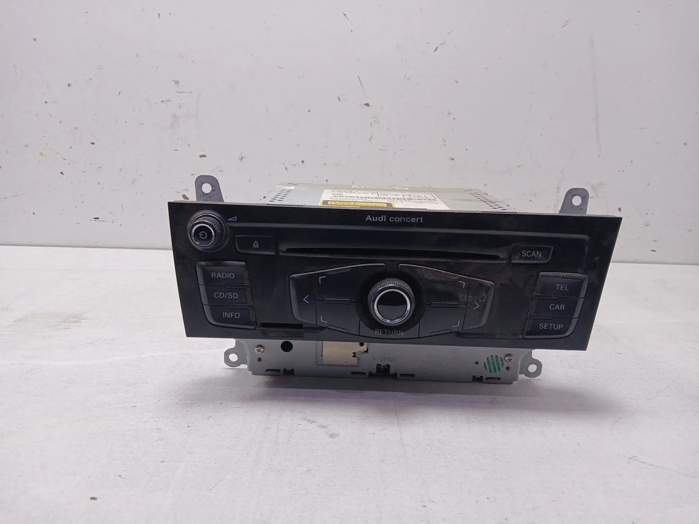 Sistema Audio / Radio Cd para Audi A4 Ber. (B8)