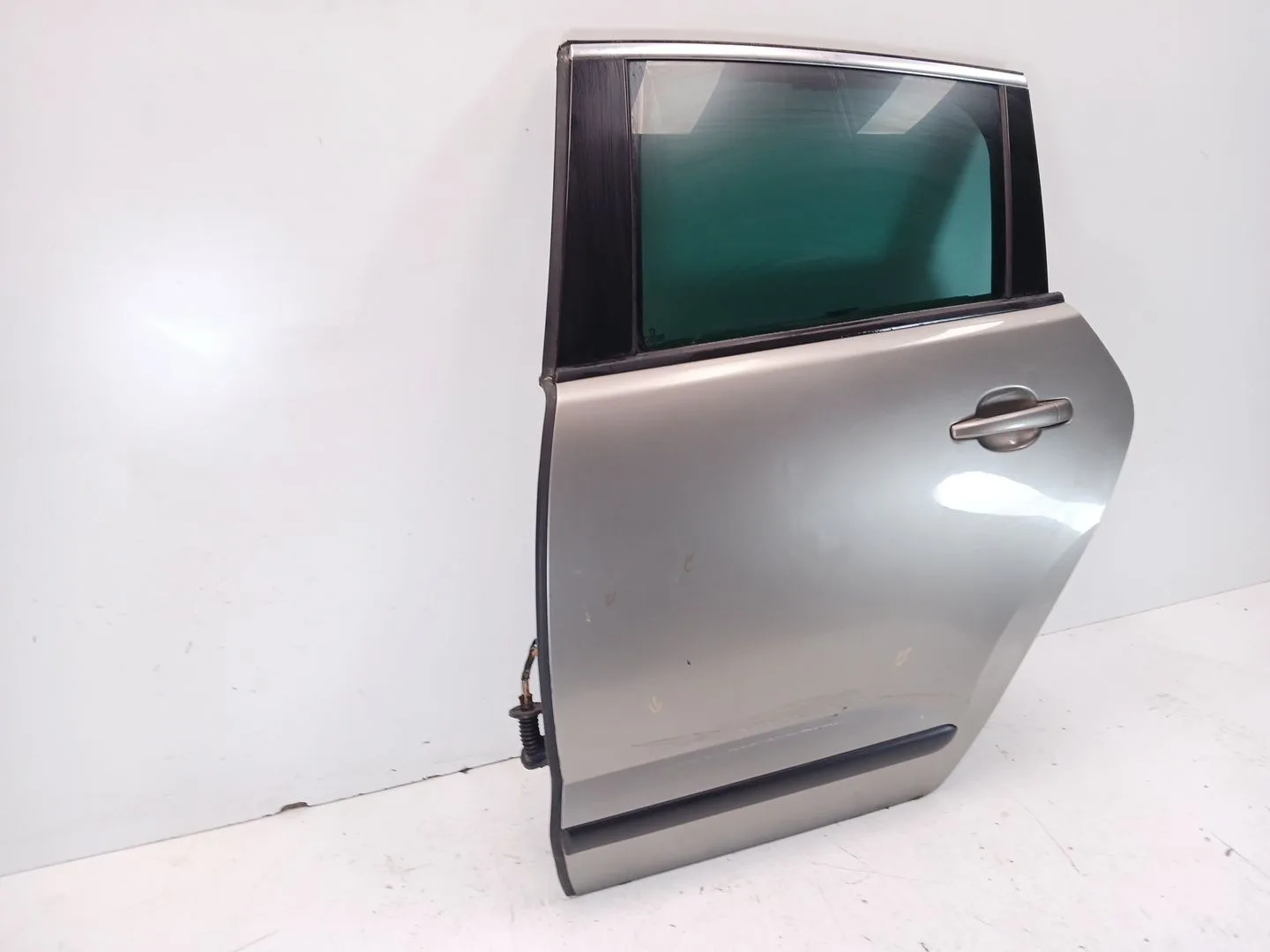 Puerta Trasera Izquierda para Peugeot 3008