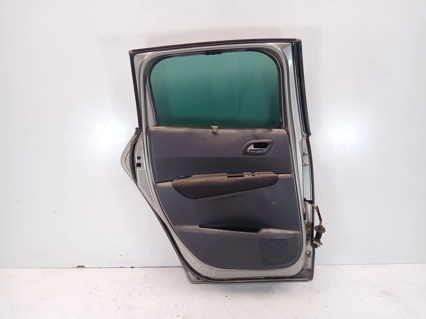 Puerta Trasera Izquierda para Peugeot 3008
