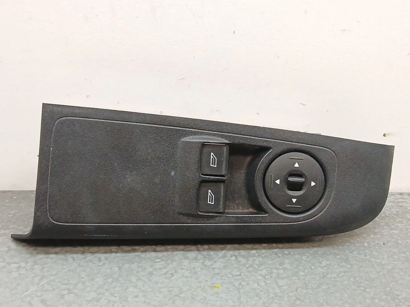 Mando Elevalunas Delantero Izquierdo para Ford Transit Courier