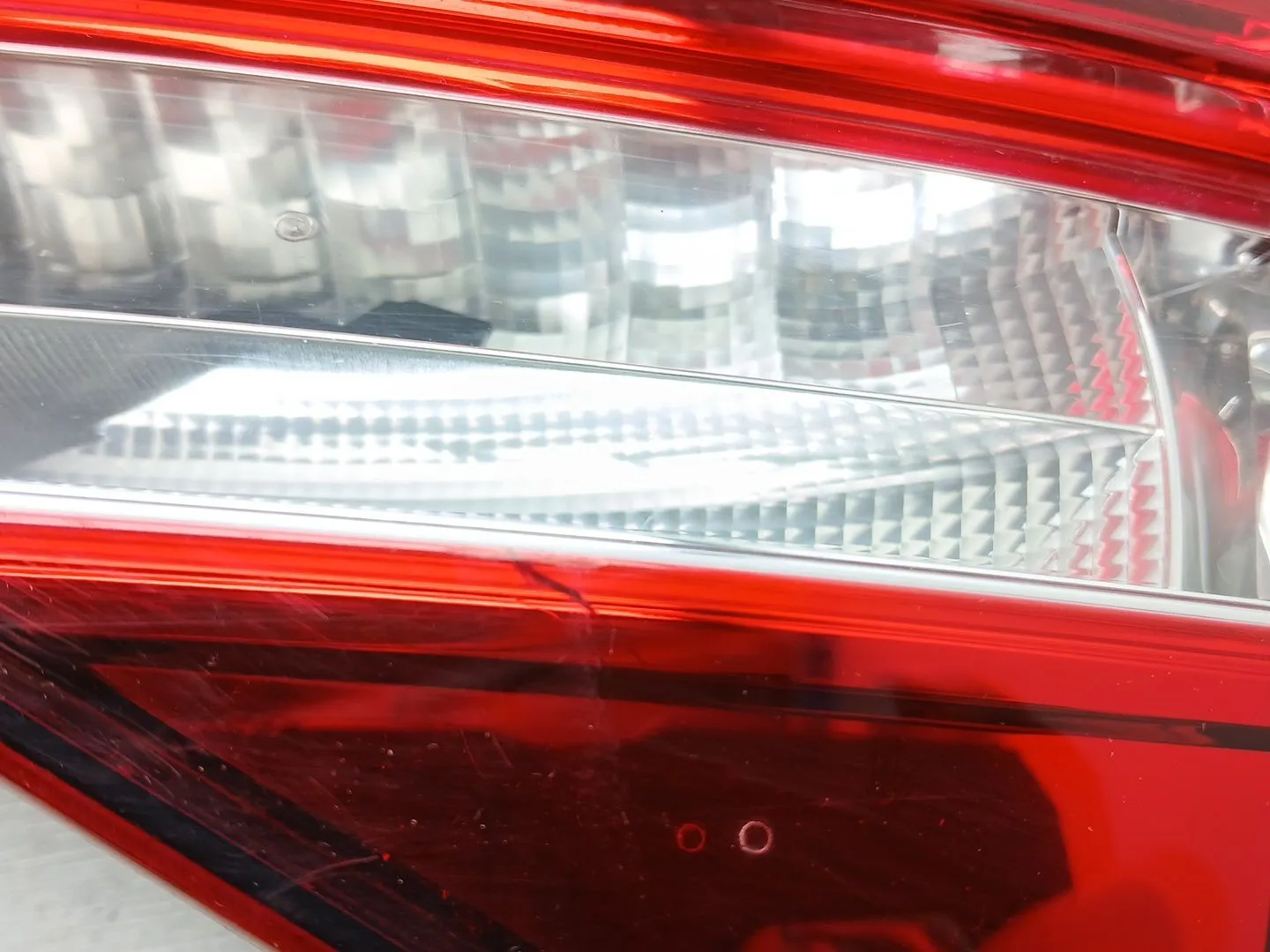 Piloto Trasero Derecho Interior para Skoda Superb (3V3)