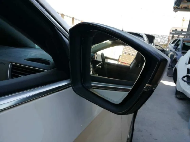 Retrovisor Derecho para Skoda Superb (3V3)