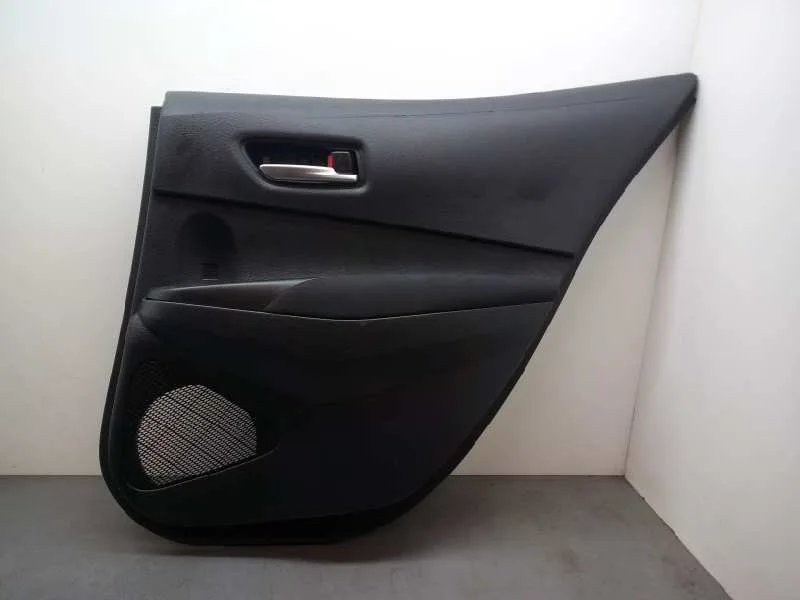Guarnecido Puerta Trasera Derecha para Toyota Corolla (E21)
