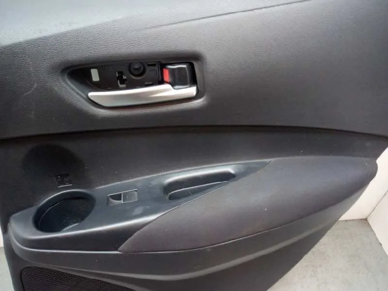Guarnecido Puerta Trasera Derecha para Toyota Corolla (E21)