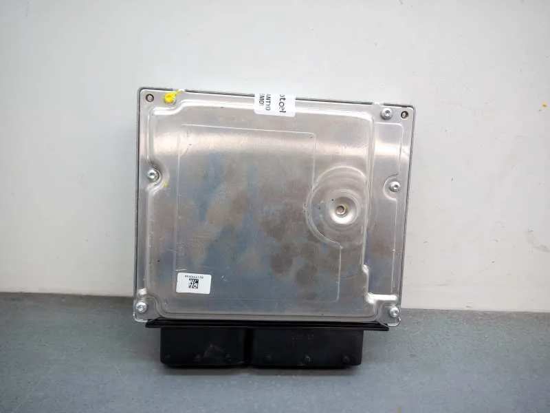 Centralita Motor Uce para Bmw Serie 1 Berlina (E81/E87)