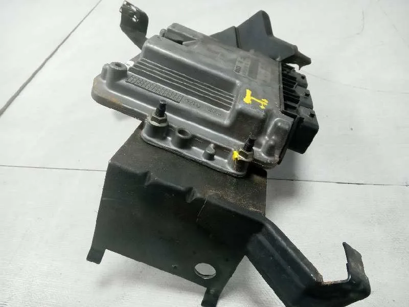 Centralita Motor Uce para Renault Megane Ii Berlina 5P
