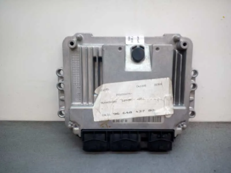Centralita Motor Uce para Citroën C4 Coupe
