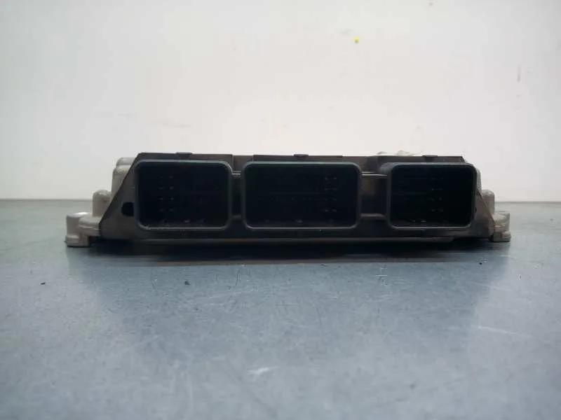Centralita Motor Uce para Citroën C4 Coupe