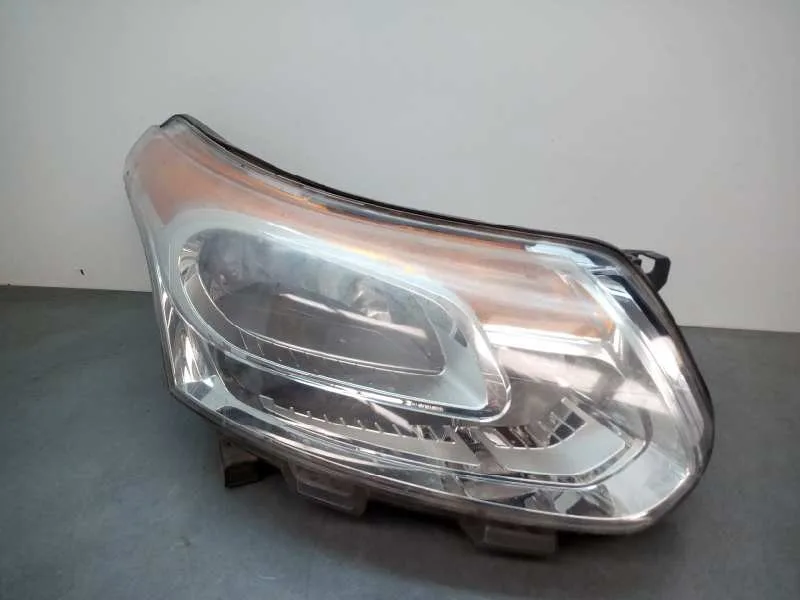 Faro Derecho para Citroën C3 Picasso