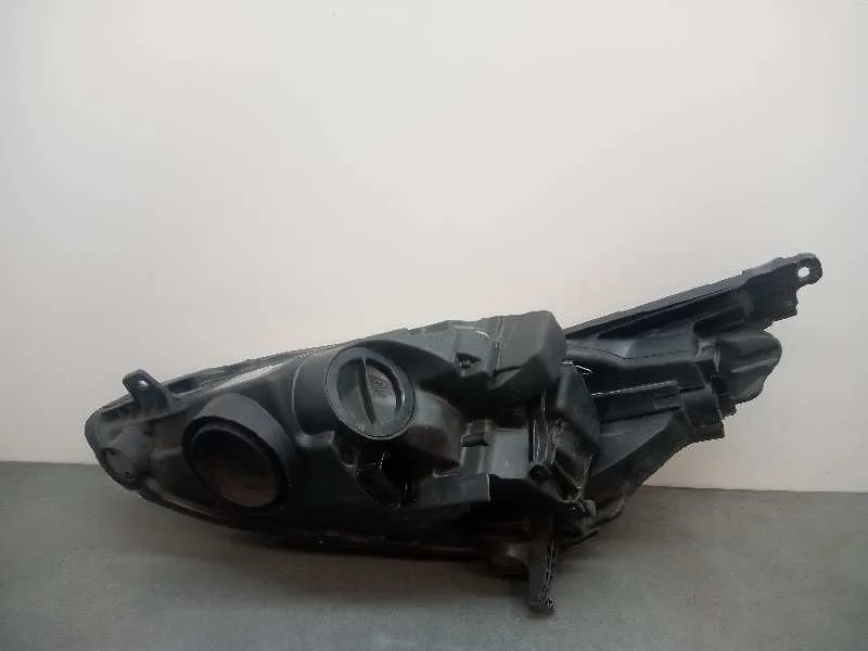 Faro Derecho para Ford C-Max