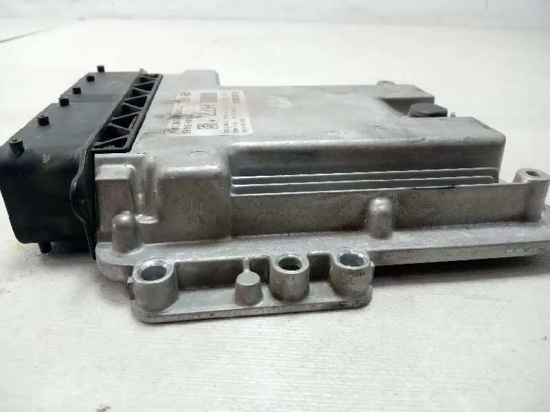 Centralita Motor Uce para Hyundai I40