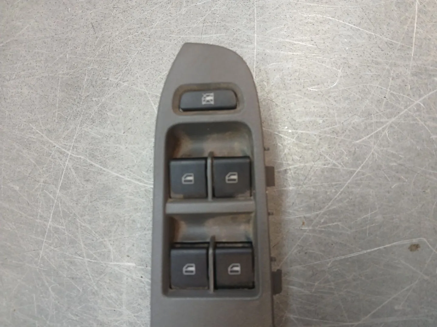 Mando Elevalunas Delantero Izquierdo para Seat Ibiza (6L1)