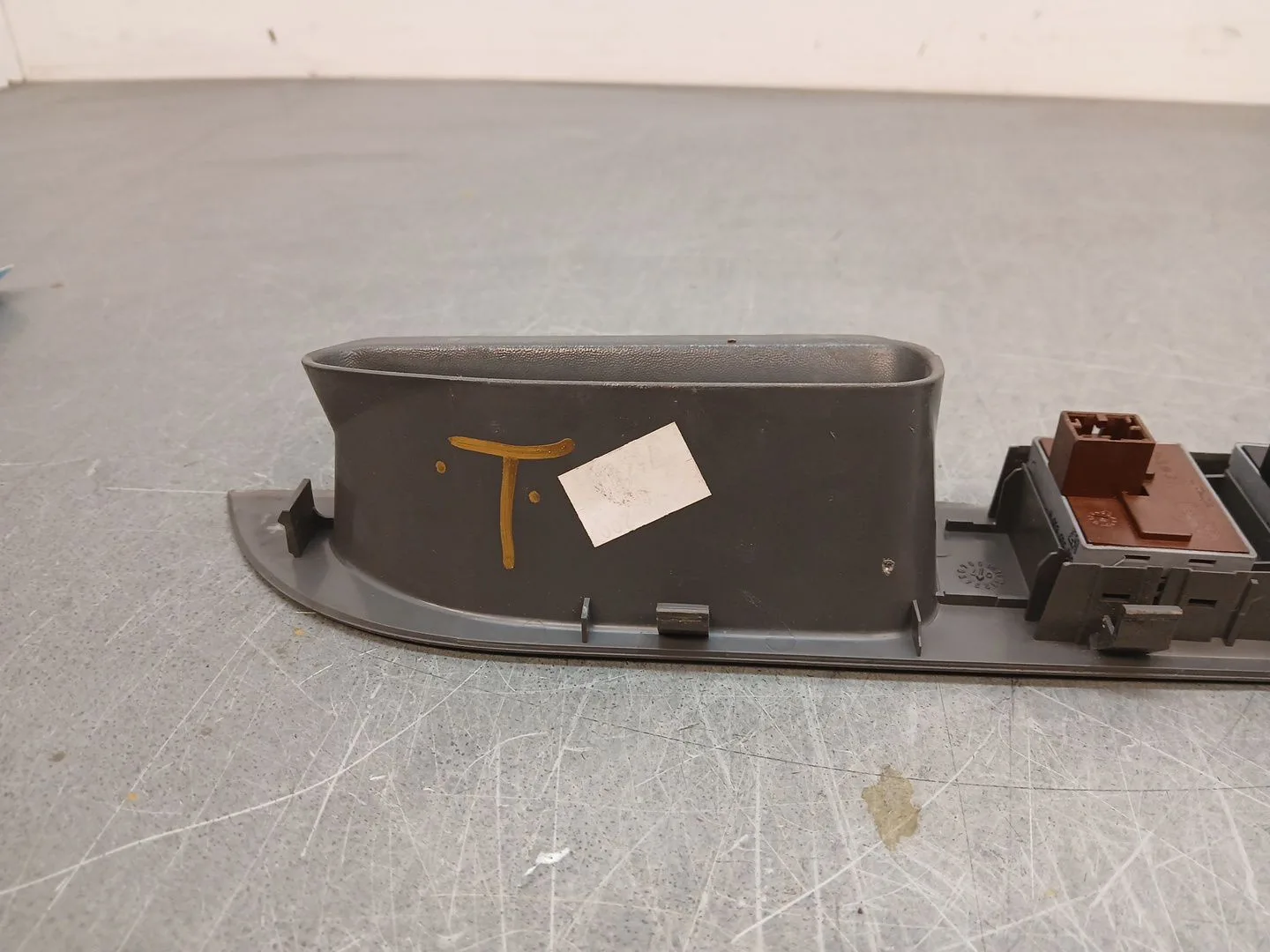 Mando Elevalunas Delantero Izquierdo para Seat Ibiza (6L1)