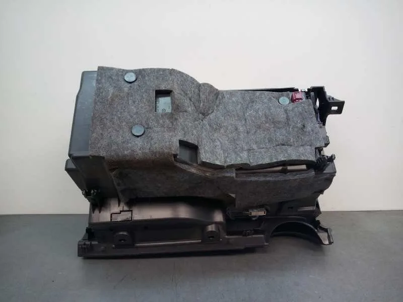 Guantera para Mercedes-Benz Clase C W205 C200 Bluetec