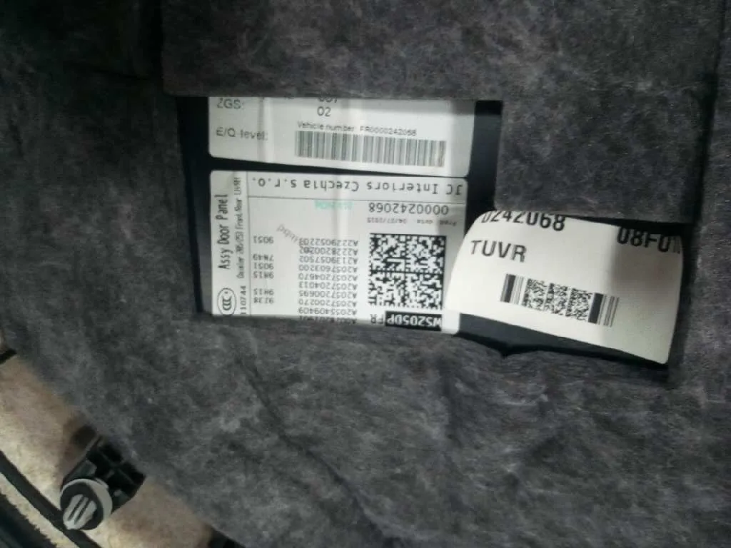 Guarnecido Puerta Delantera Derecha para Mercedes-Benz Clase C W205 C200 Bluetec