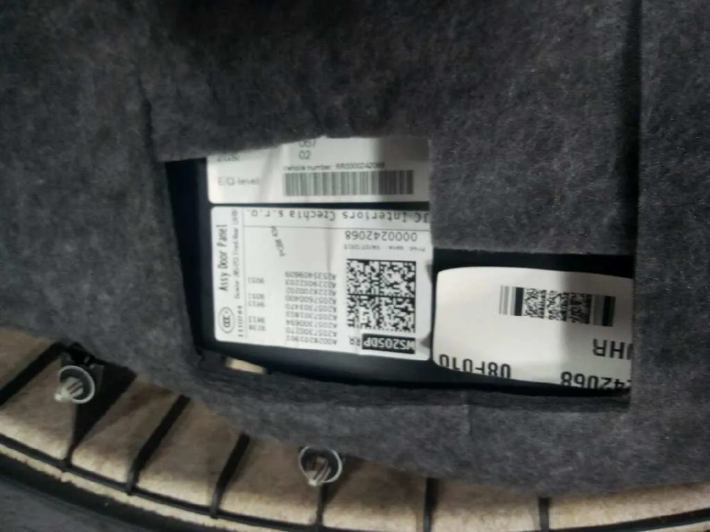 Guarnecido Puerta Trasera Derecha para Mercedes-Benz Clase C W205 C200 Bluetec