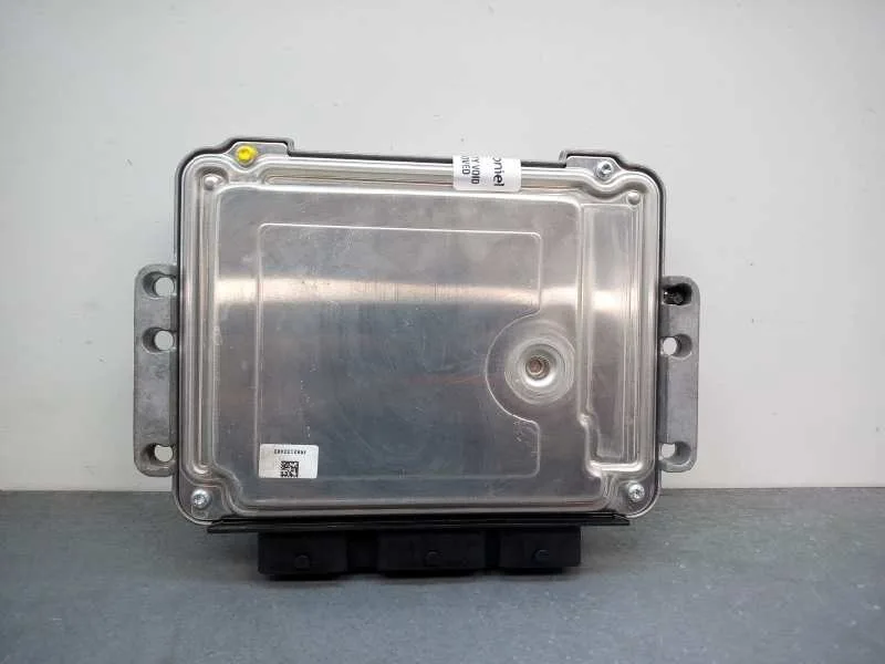 Centralita Motor Uce para Ford Focus Berlina (Cap)