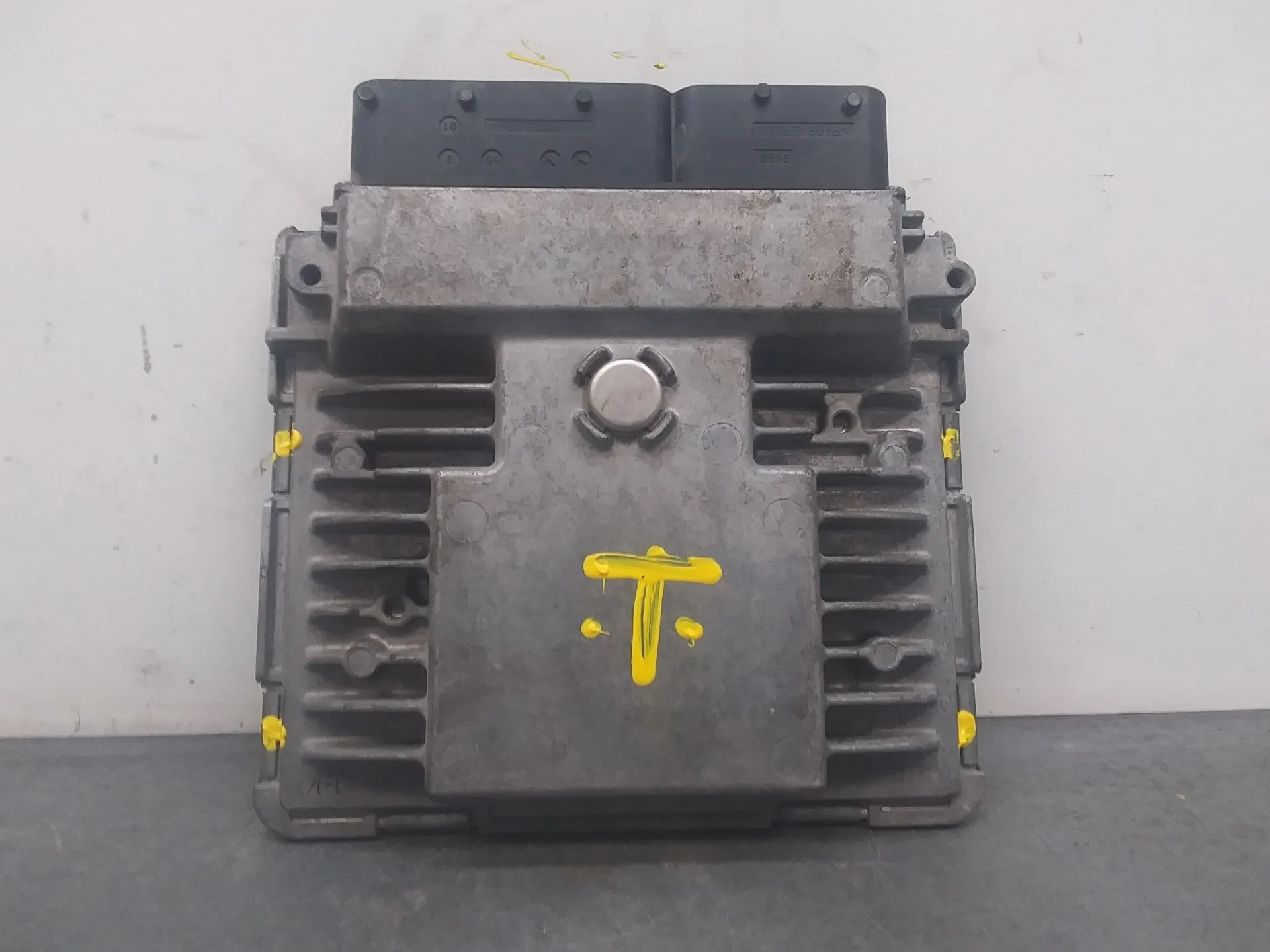 Centralita Motor Uce para Seat Ibiza (6J5)
