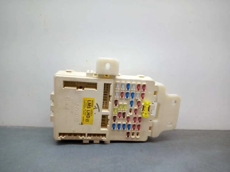 Caja Reles / Fusibles para Hyundai Ix35