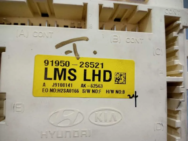 Caja Reles / Fusibles para Hyundai Ix35