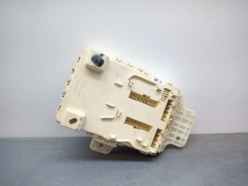 Caja Reles / Fusibles para Hyundai Ix35