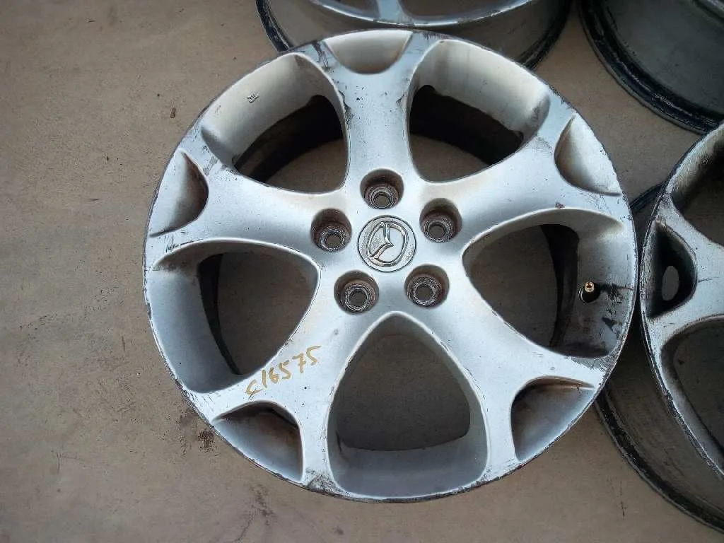Juego Llantas para Mazda 5 Berl. (Cr)