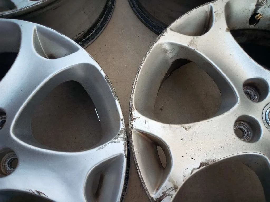 Juego Llantas para Mazda 5 Berl. (Cr)