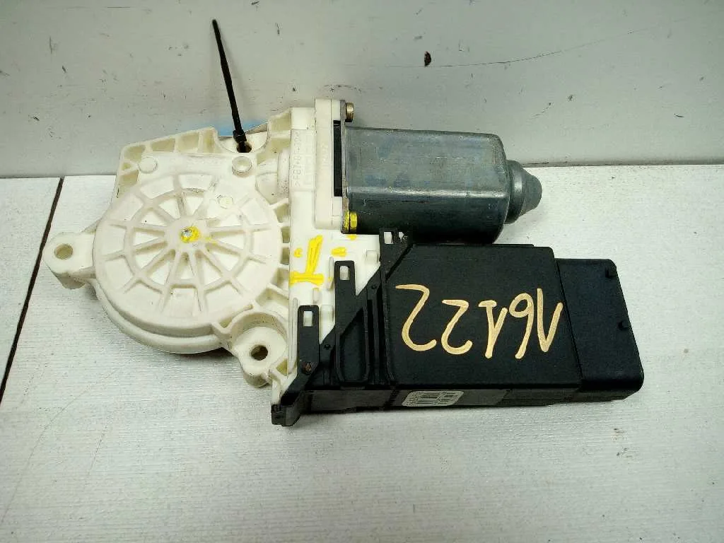 Motor Elevalunas Delantero Derecho para Seat Leon (1M1)
