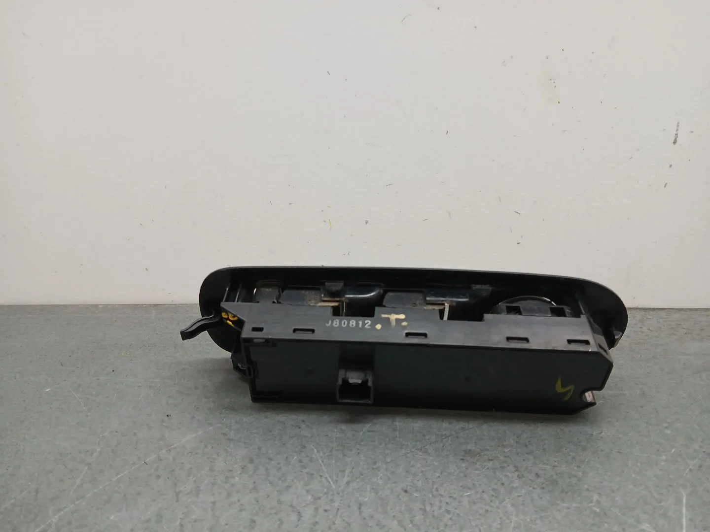 Mando Elevalunas Delantero Izquierdo para Ford Mondeo Ber. (Ca2)