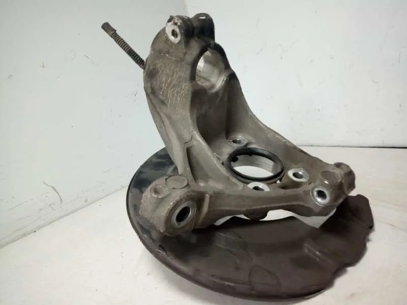 Mangueta Delantera Izquierda para Volvo V40
