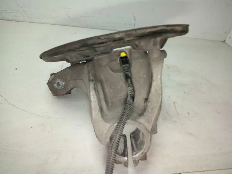Mangueta Delantera Izquierda para Volvo V40