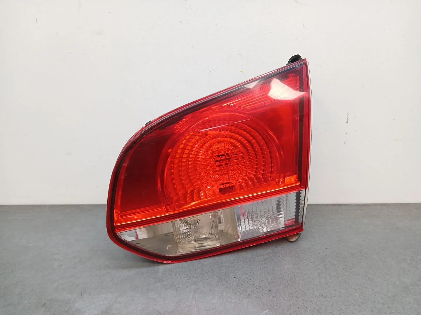 Piloto Trasero Derecho Interior para Volkswagen Golf Vi (5K1)