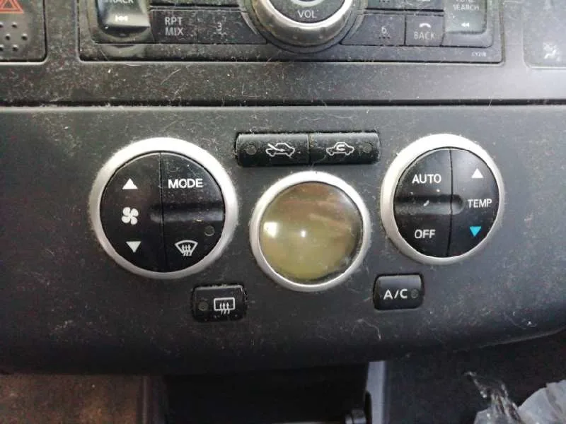 Mando Climatizador para Nissan Tiida (C11X/Sc11X)