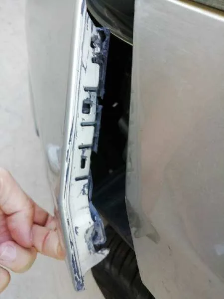 Paragolpes Delantero para Nissan Tiida (C11X/Sc11X)