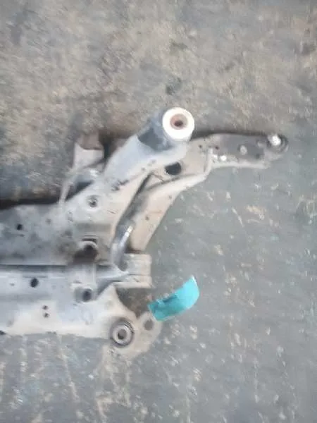 Puente Delantero para Volvo V40