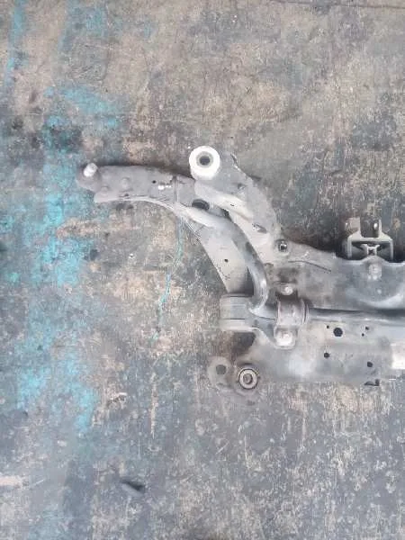 Puente Delantero para Volvo V40