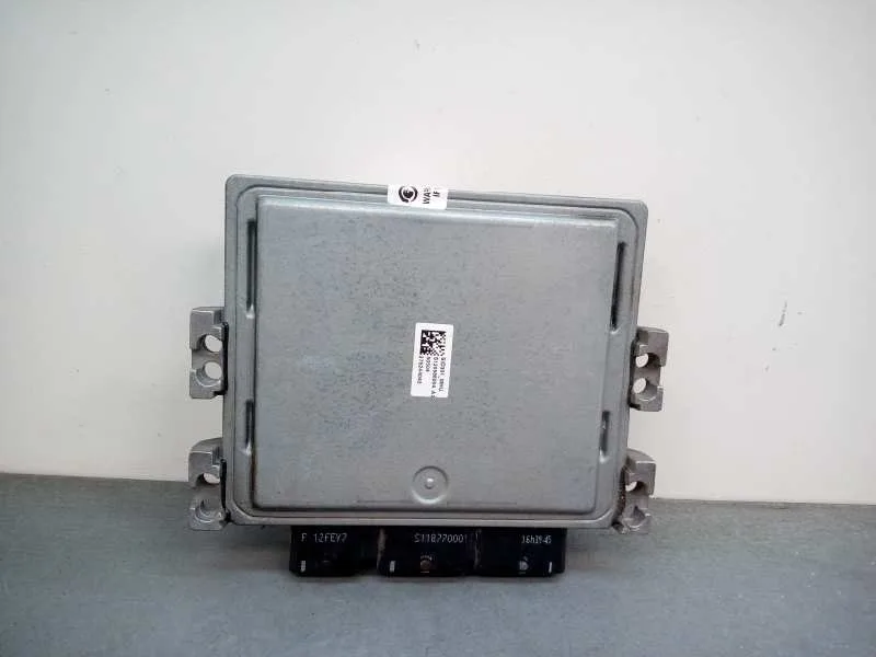 Centralita Motor Uce para Renault Megane Ii Berlina 5P