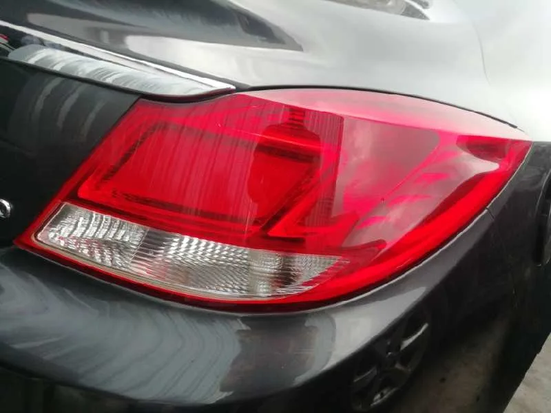 Piloto Trasero Derecho para Opel Insignia Berlina