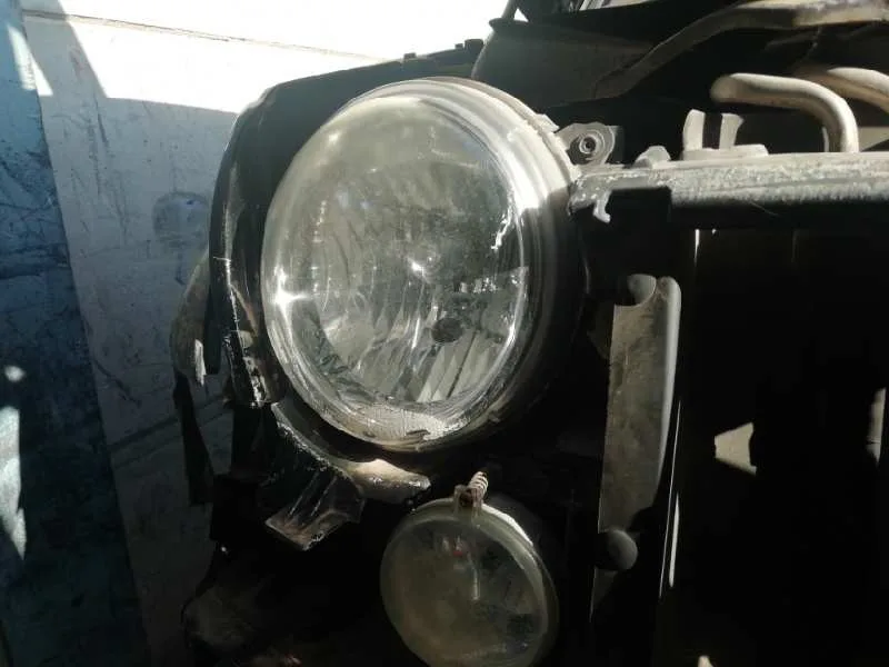 Faro Derecho para Jeep Cherokee (Kj)