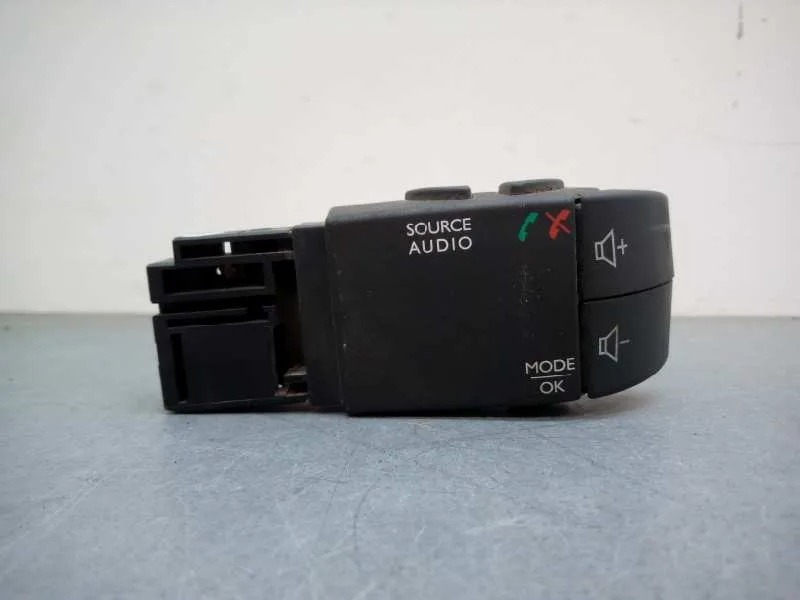 Mando Multifuncion para Dacia Dokker Express