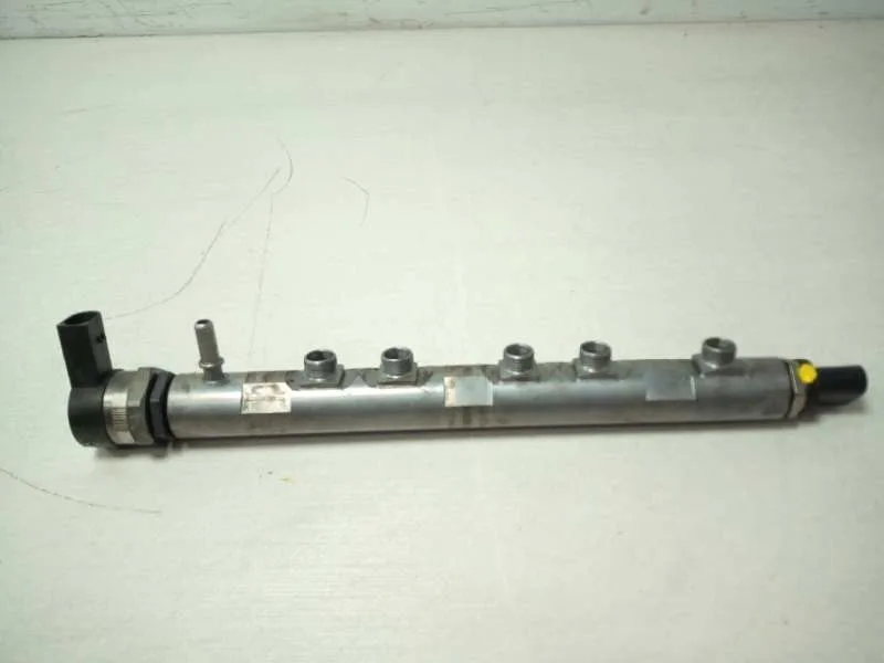 Rampa Inyectora para Bmw Serie 1 Berlina (E81/E87)