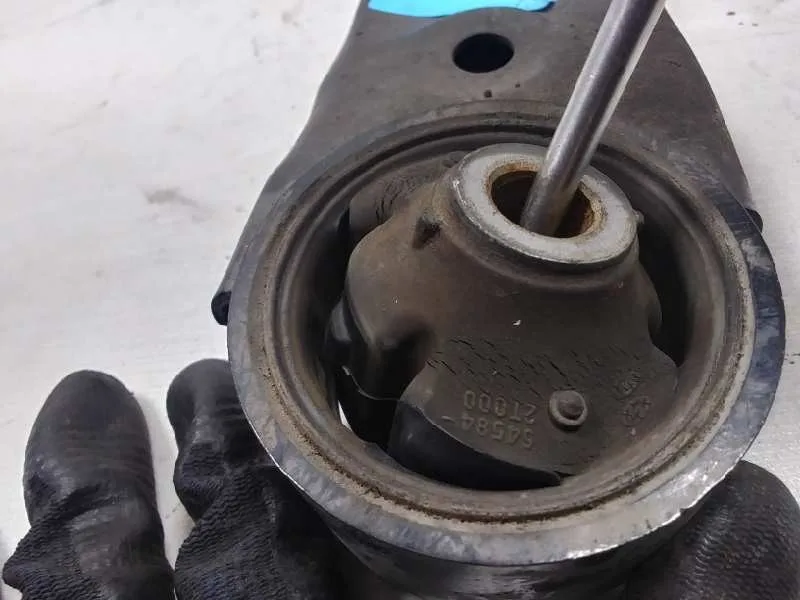 Brazo Suspension Inferior Delantero Derecho para Hyundai Ix35