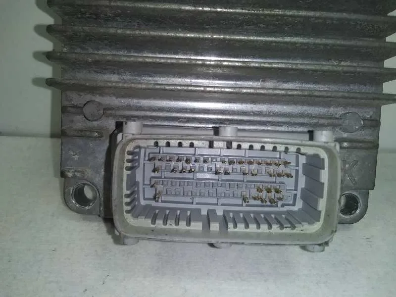 Centralita Motor Uce para Chevrolet Aveo / Kalos Hatchback (T200)
