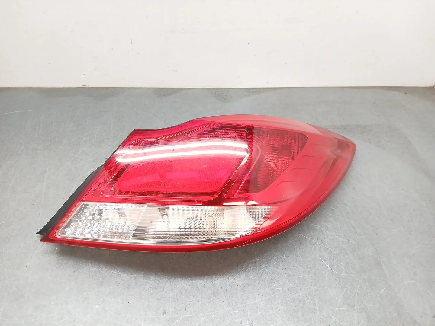 Piloto Trasero Derecho para Opel Insignia Berlina