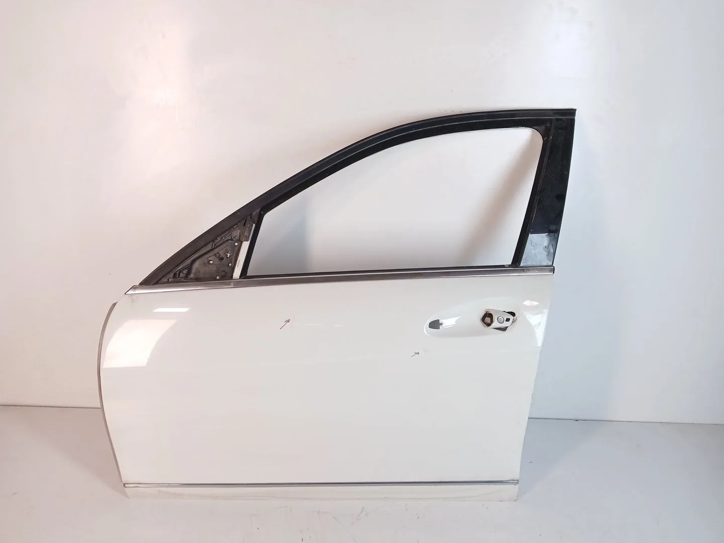 Puerta Delantera Izquierda para Mercedes-Benz Clase C (W204) Berlina