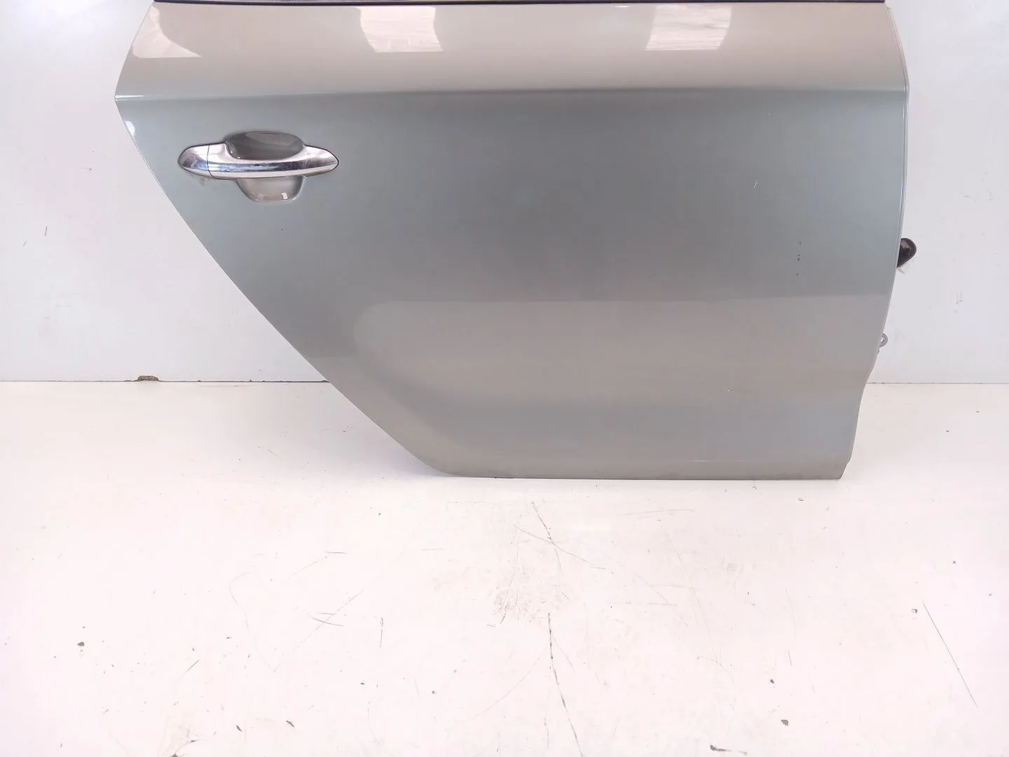 Puerta Trasera Derecha para Kia Carens ( )