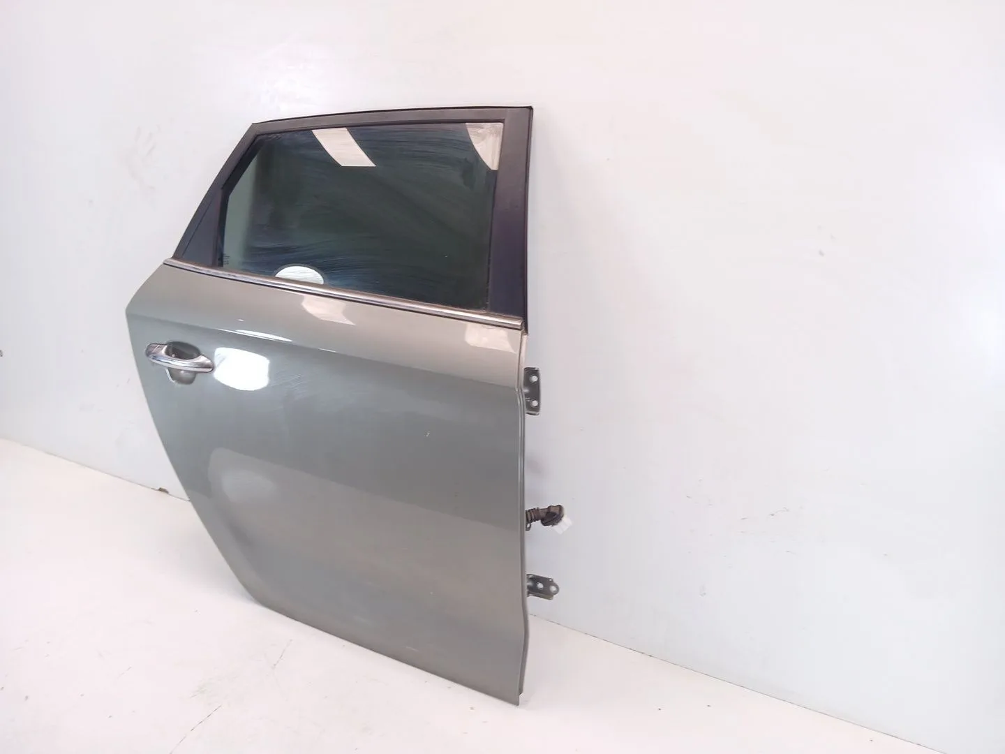 Puerta Trasera Derecha para Kia Carens ( )