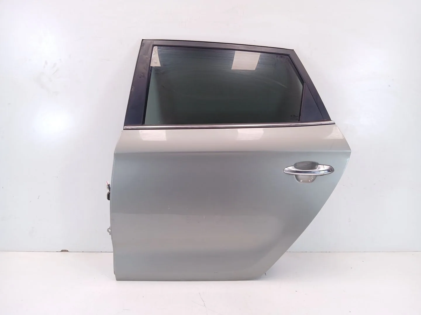 Puerta Trasera Izquierda para Kia Carens ( )