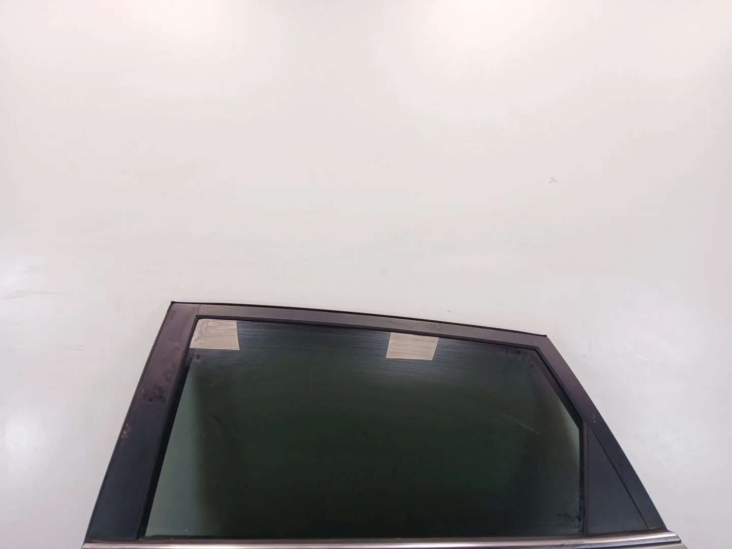 Puerta Trasera Izquierda para Kia Carens ( )