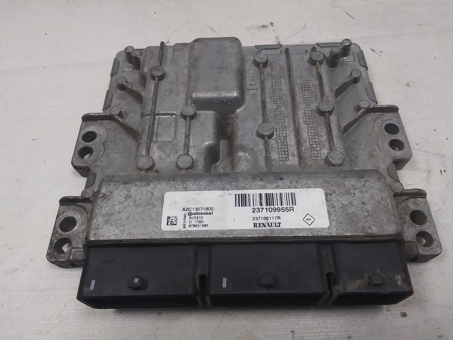 Centralita Motor Uce para Renault Master Kasten